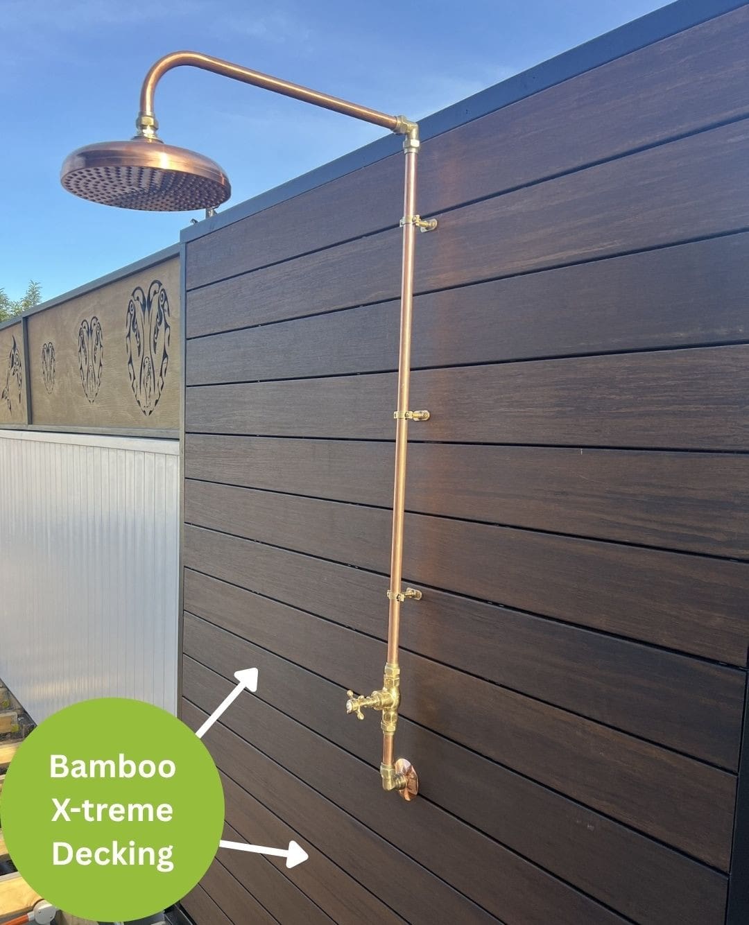 Proof that you can have both style and sustainability. This gorgeous outside shower in Kapiti using bamboo X-treme decking isn't just practical; it's also an incredibly durable and eco-friendly choice. Perfect for washing off after those sandy days at the beach. Bring on summer! 🌞😎🐟️🦀🏖️
#plantationbamboo #decking #bamboodecking #outdoorshower #bamboo #naturelover #backyardoasis #sustainableliving #tropicalvibes #relaxation #xtreme #xtremedecking #gogreen #sustainablebamboo #landscapedesign #sustainable #durable #beautiful #inspiration #deckinginspo #newbuild #newzealand #nzdesign #architecture #buildgreen #ecofriendly #ecological #strong #nzbuilding #gardenlife